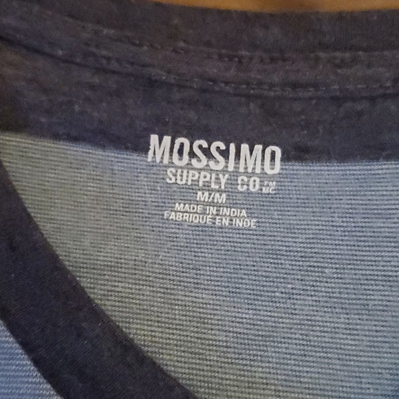 Short sleeve t-shirt - Picture 2 of 3